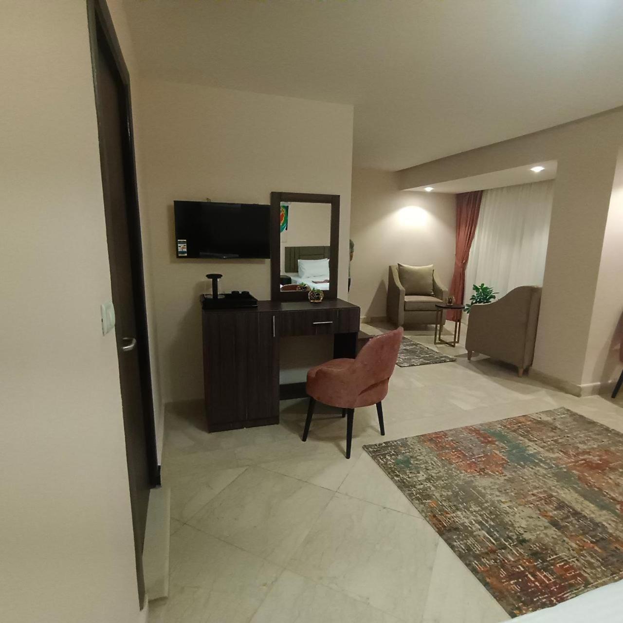 Aziz Egypt Pyramids View Hotel Kafret el-Gabal Buitenkant foto